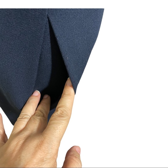 Eliza J sleeveless zipper back scallop trim pockets dress. Blue.size 4. … - Picture 5 of 11